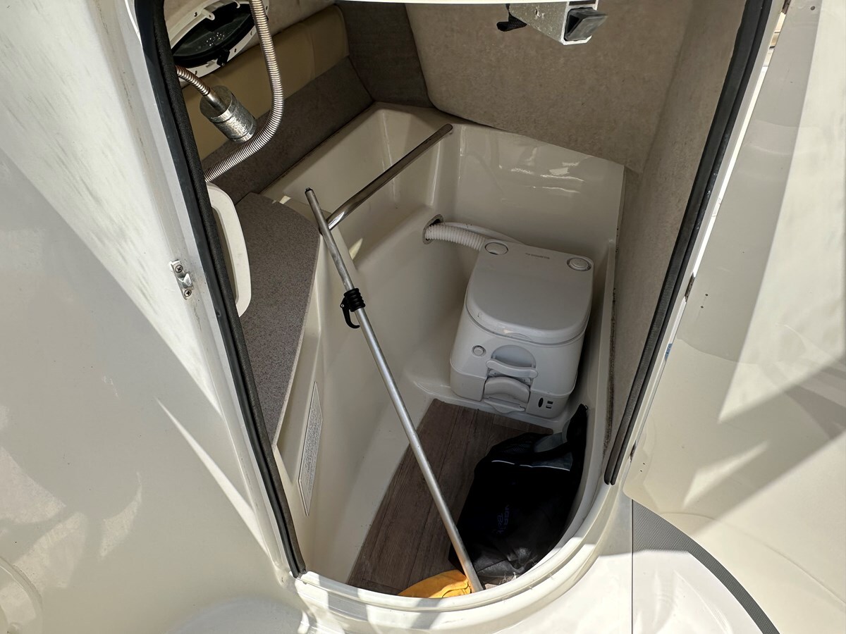 2019-stingray-23-8-749c45