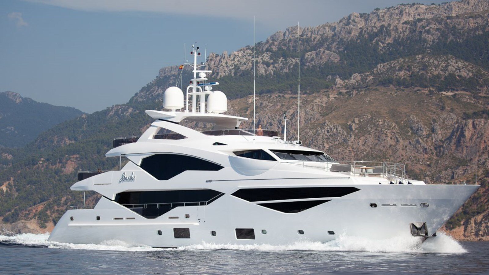 2019-sunseeker-131-5-352f76