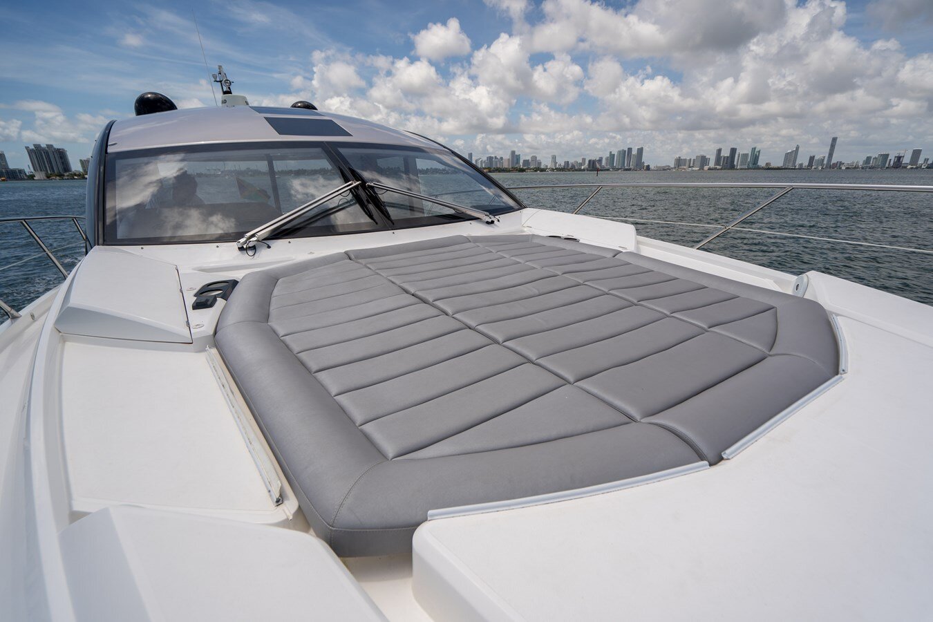 2019-sunseeker-57-657a48