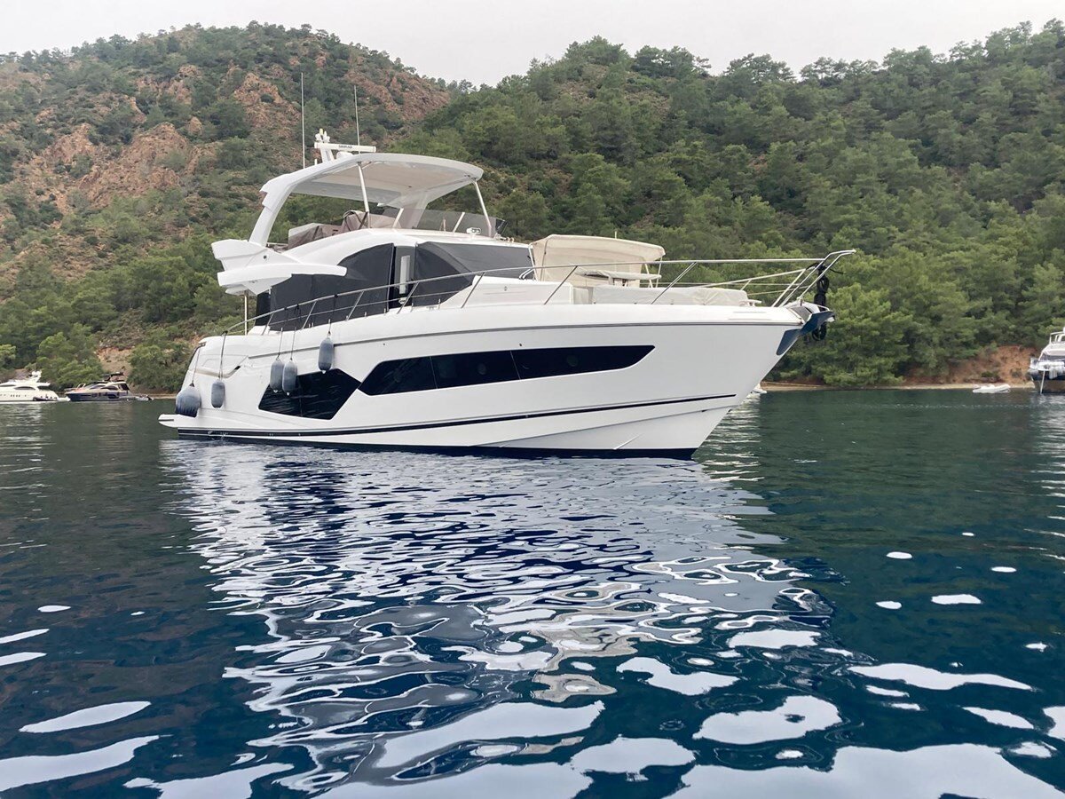 2019-sunseeker-66-cda73c