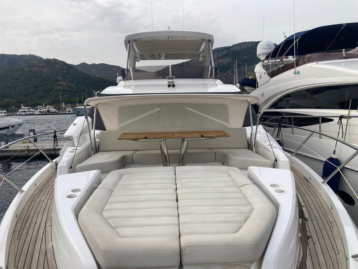 2019-sunseeker-66-cda73c