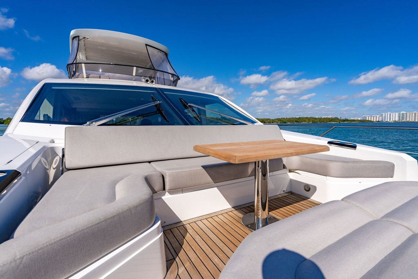 2019-sunseeker-66-fd5bab