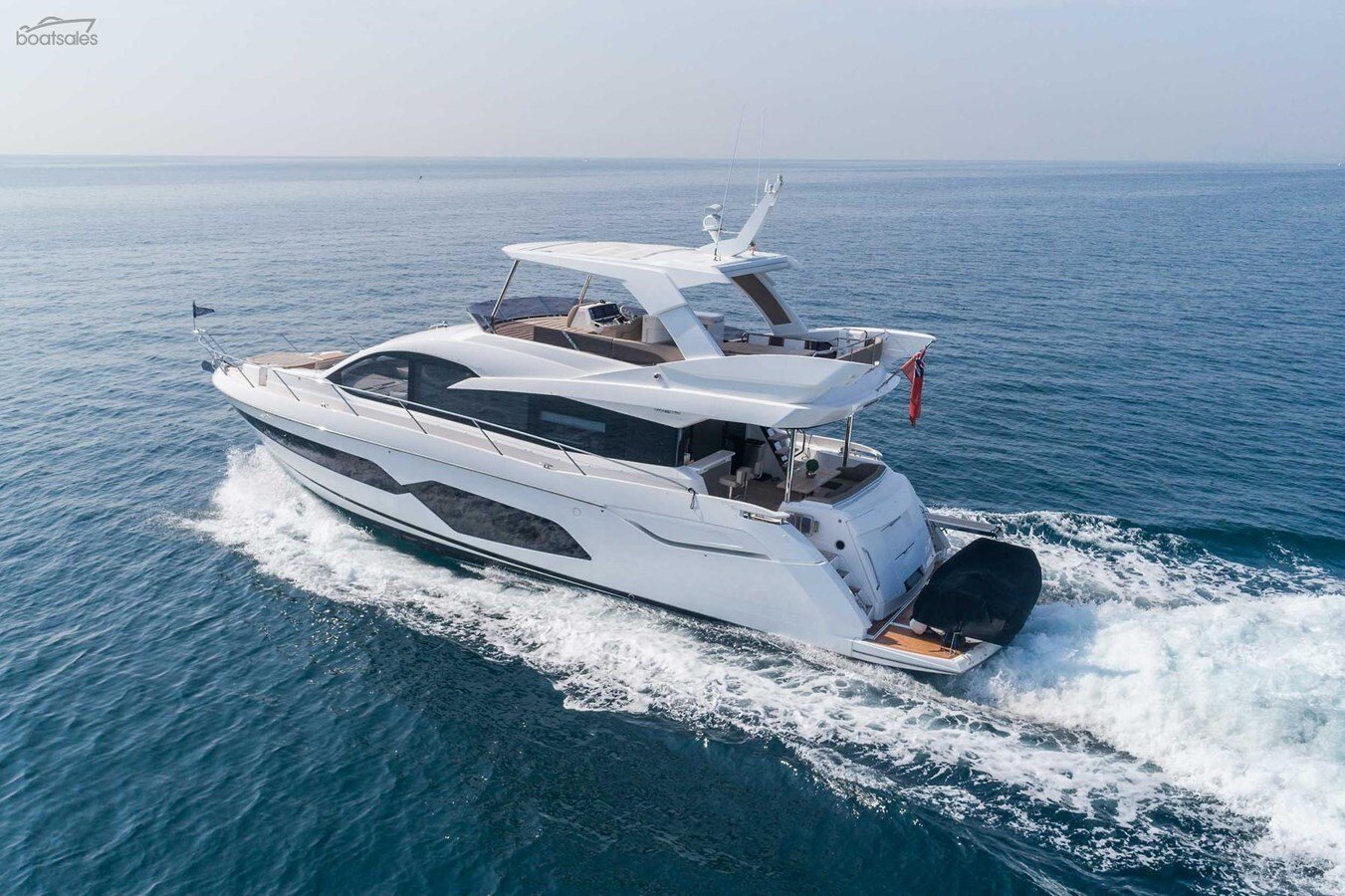 2019-sunseeker-68-3-c531bf