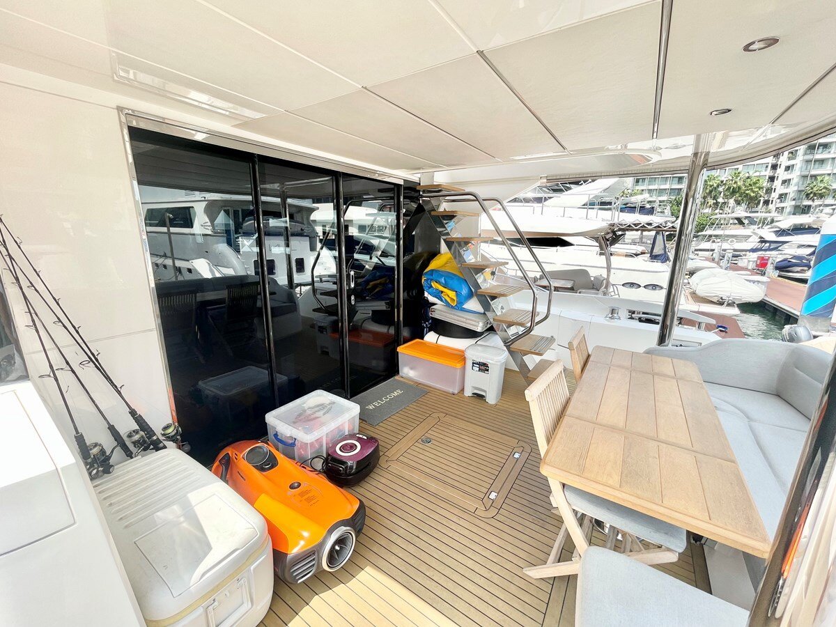 2019-sunseeker-68-3-c531bf