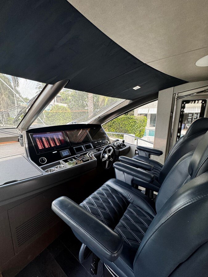 2019-sunseeker-76-d9e1bb