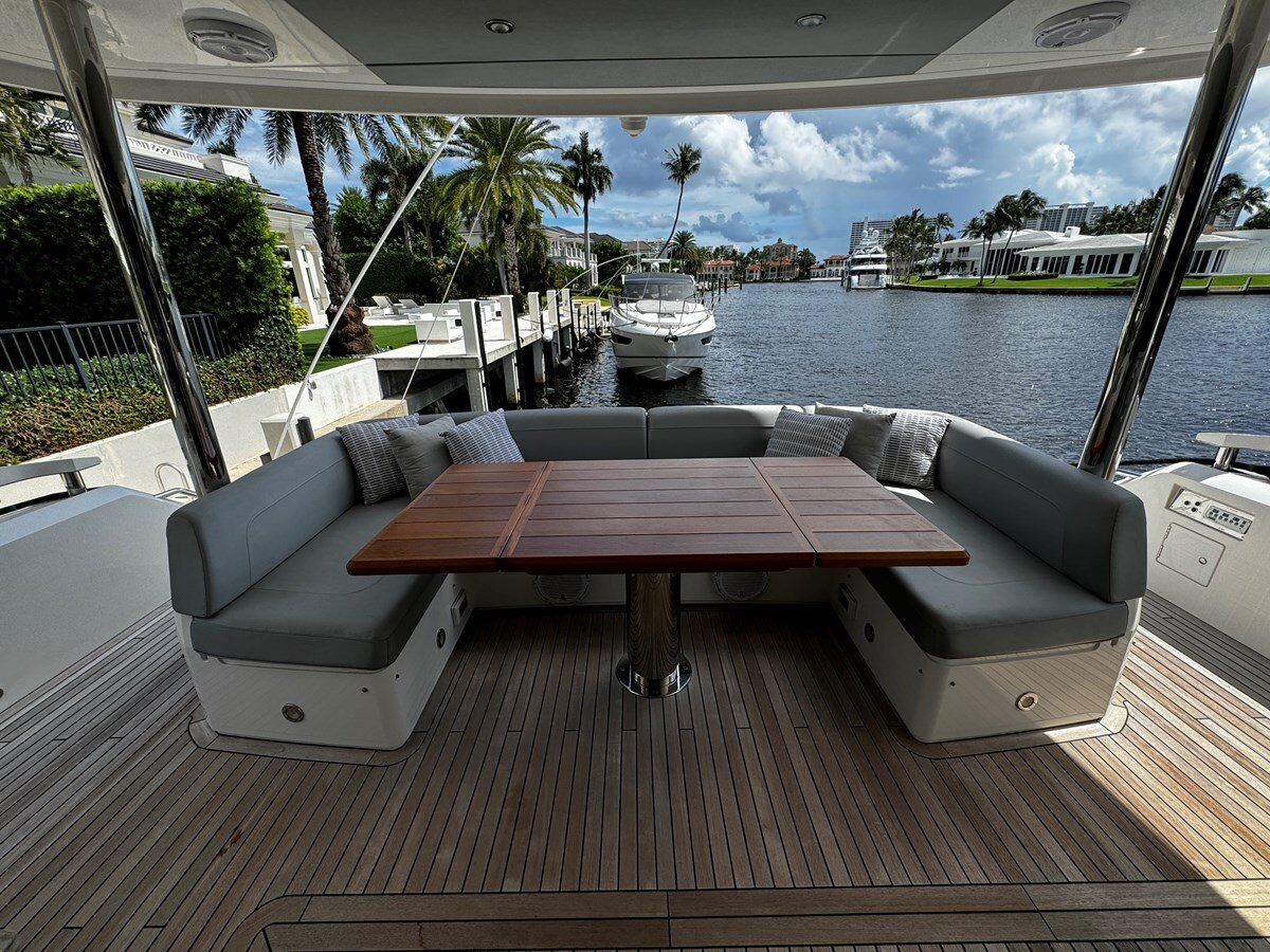 2019-sunseeker-76-d9e1bb