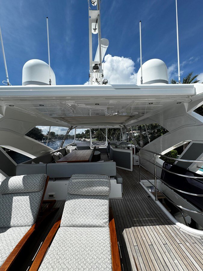 2019-sunseeker-76-d9e1bb