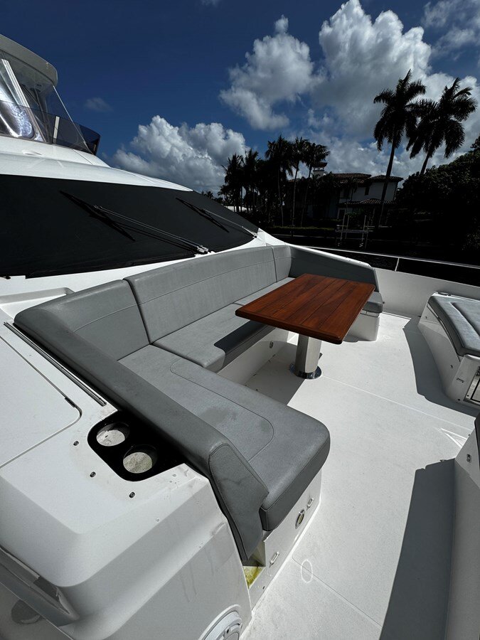 2019-sunseeker-76-d9e1bb