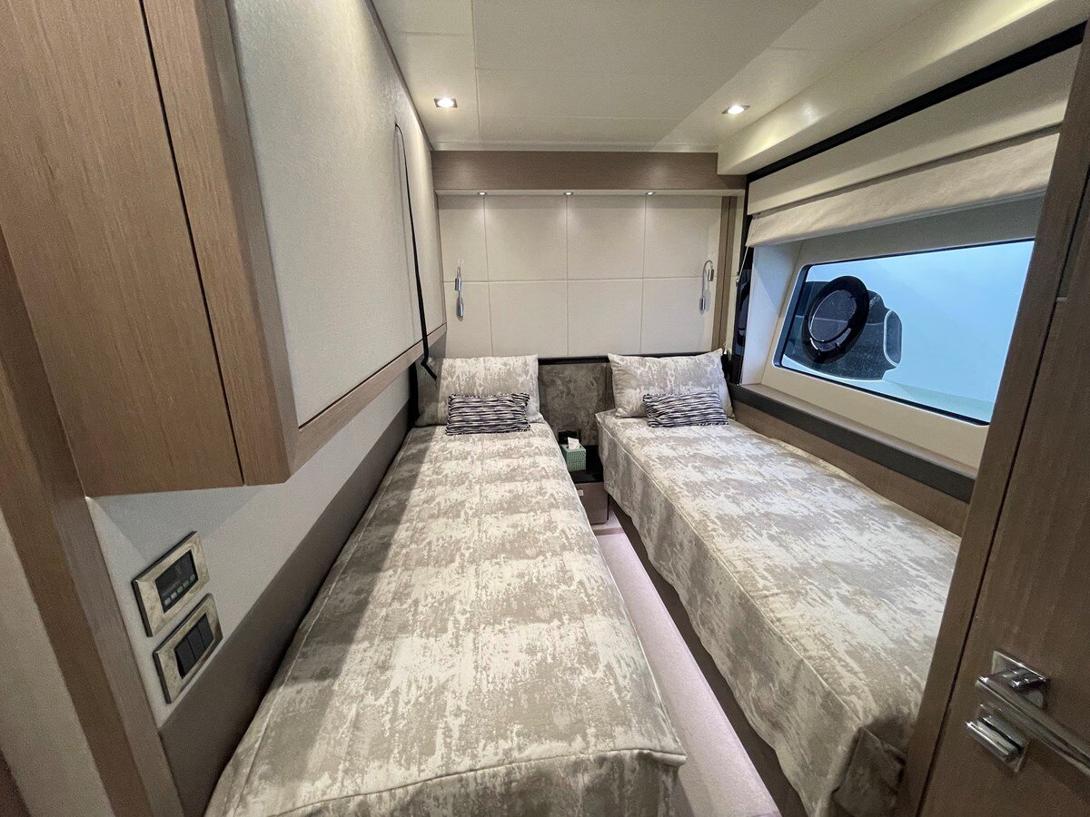 2019-sunseeker-77-5-53047d