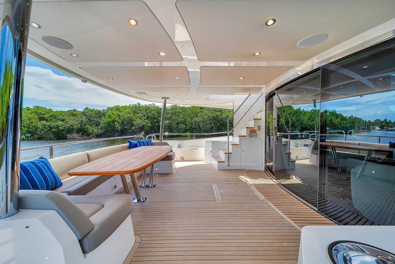 2019-sunseeker-86-9c5f27