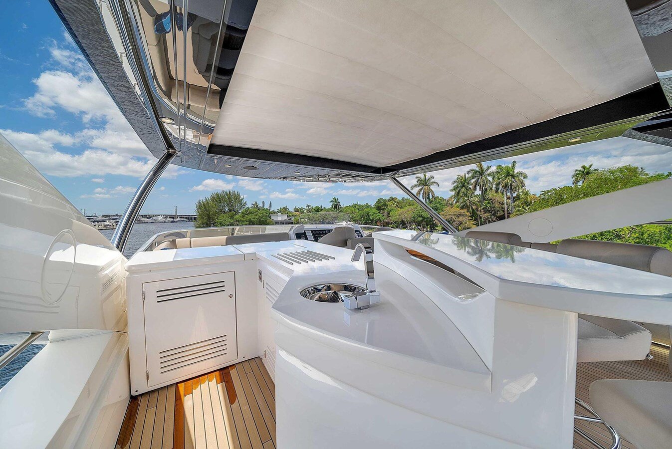 2019-sunseeker-86-9c5f27