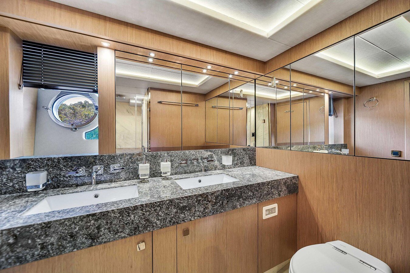 2019-sunseeker-86-9c5f27