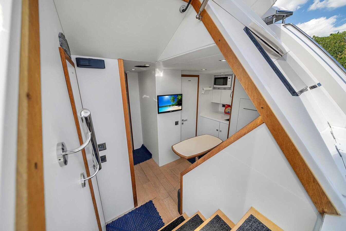 2019-sunseeker-86-9c5f27