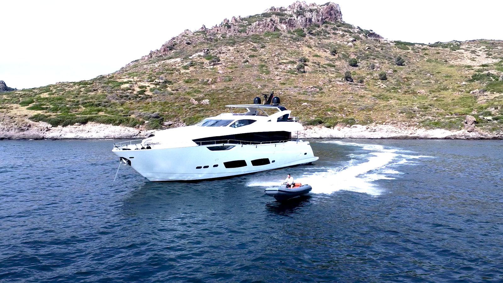 2019-sunseeker-92-1-8df6a4