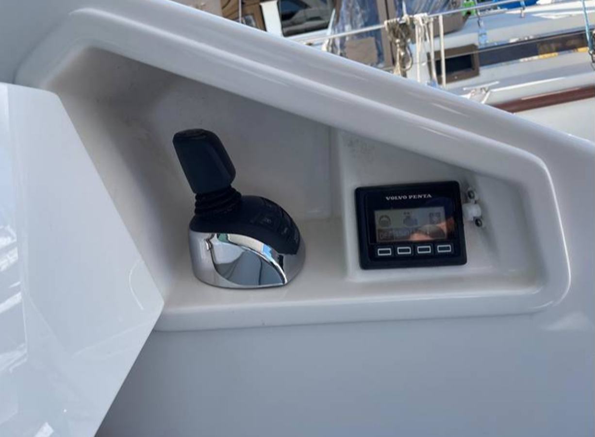 2019-tiara-yachts-54-6-b06d14