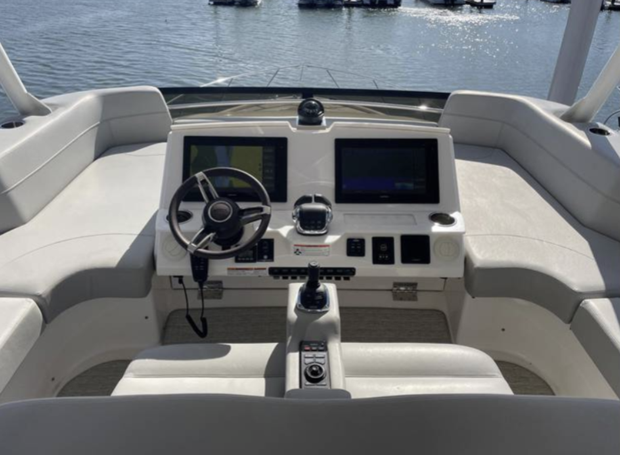 2019-tiara-yachts-54-6-b06d14