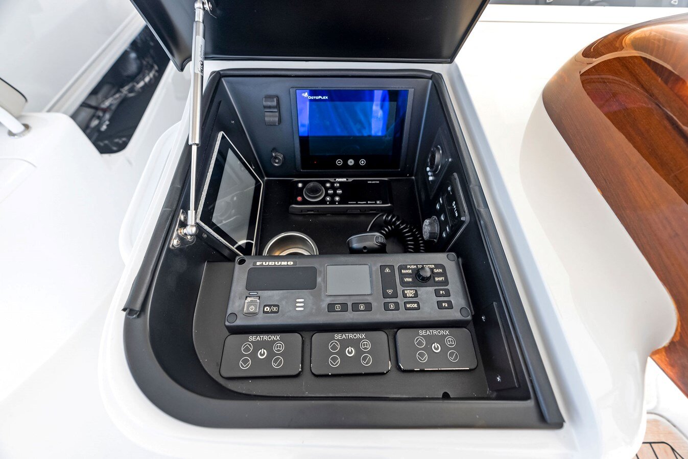 2019-viking-80-ba5a46