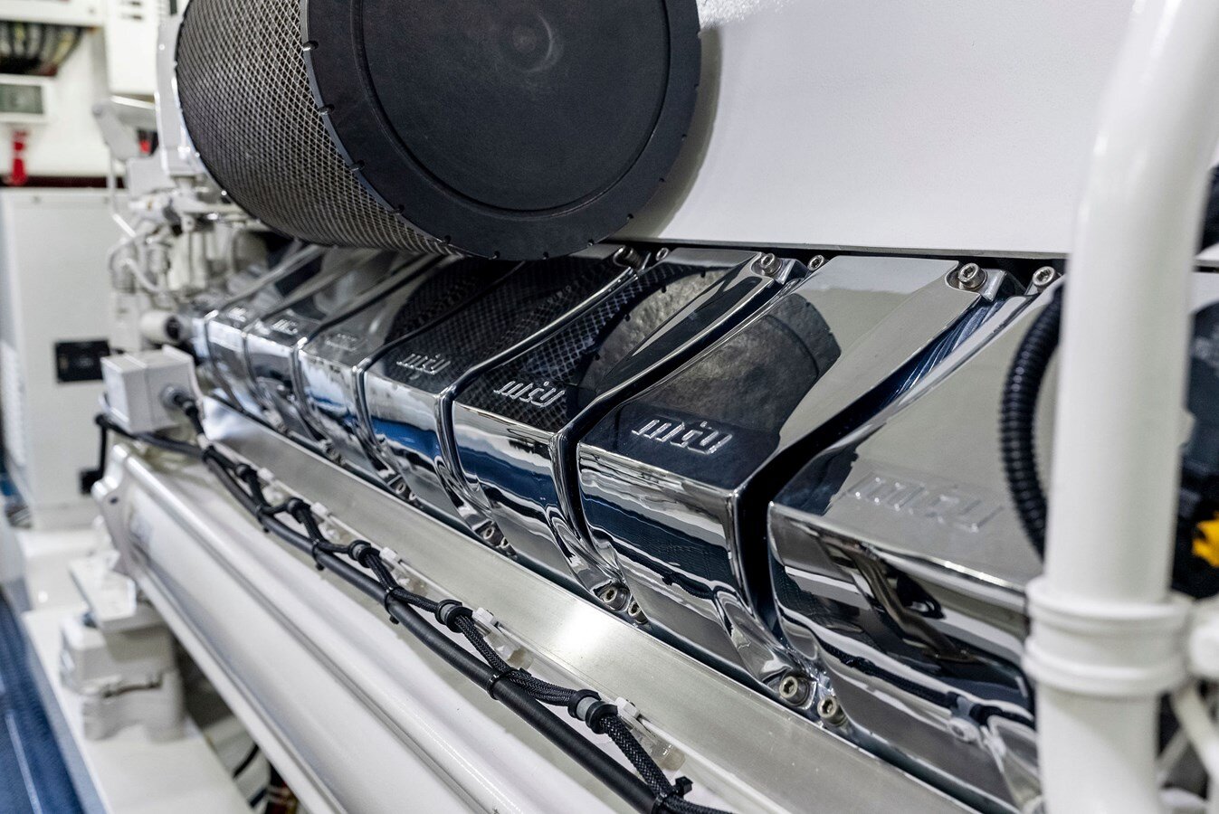 2019-viking-80-ba5a46