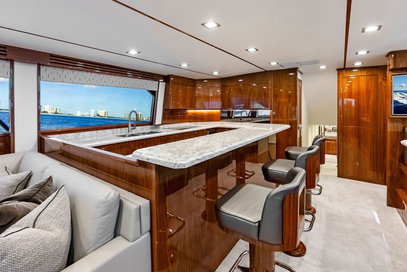 2019-viking-80-ba5a46