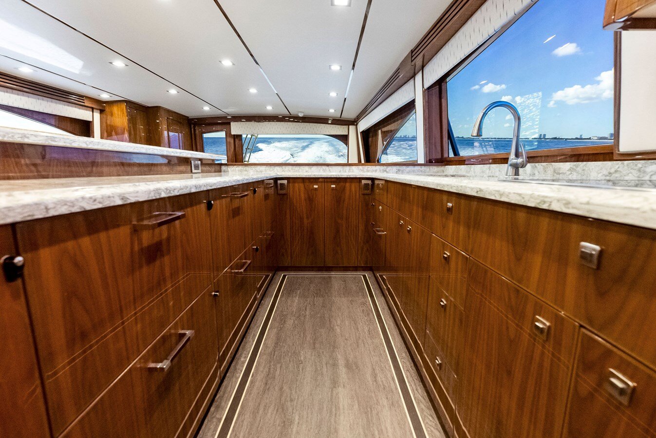 2019-viking-80-ba5a46