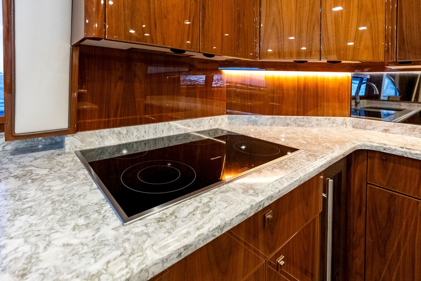 2019-viking-80-ba5a46