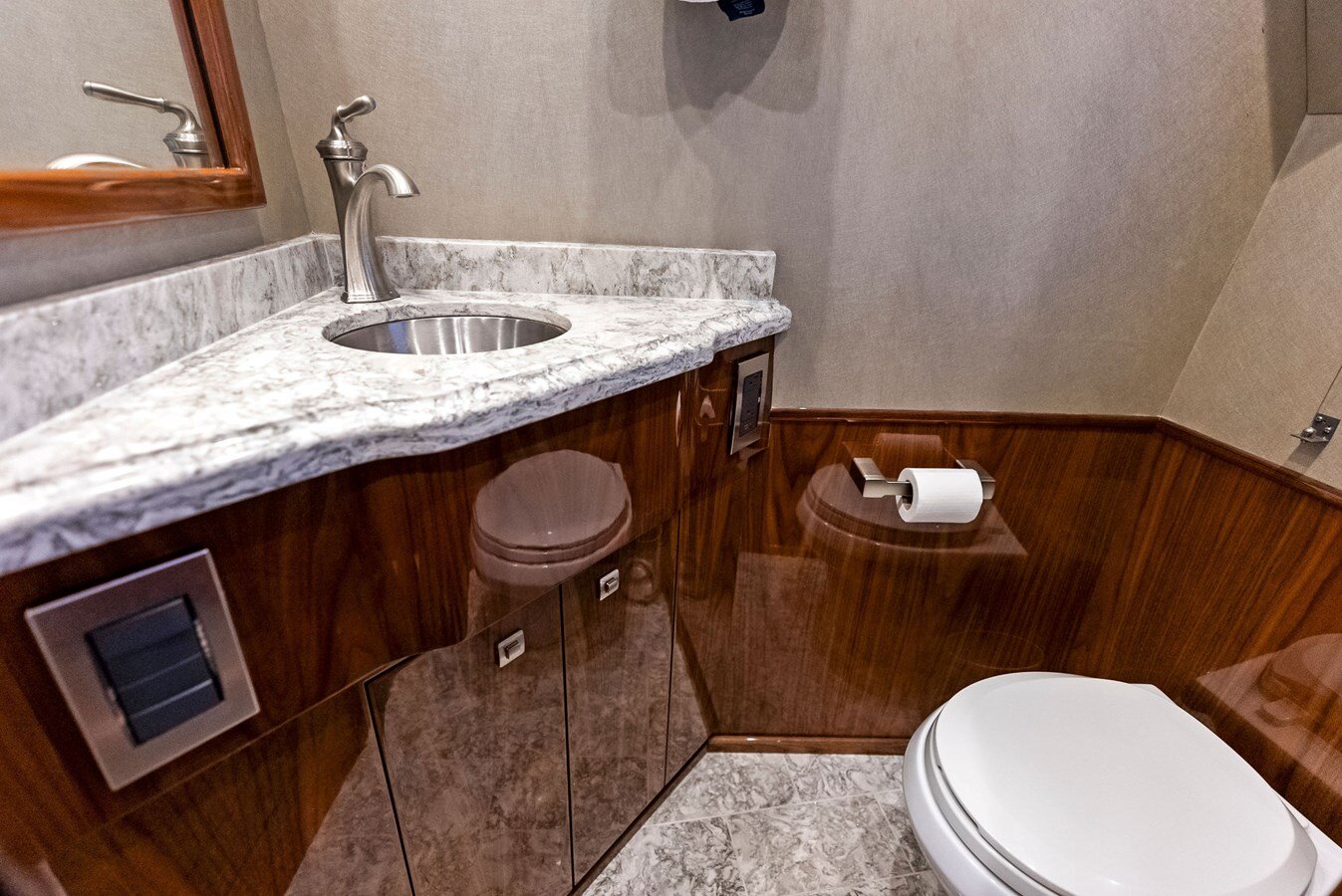 2019-viking-80-ba5a46