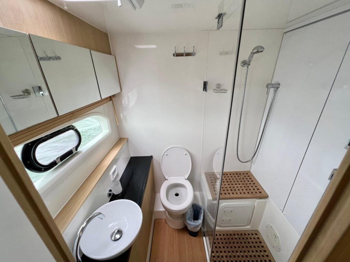 2020-aquila-45-9febf2