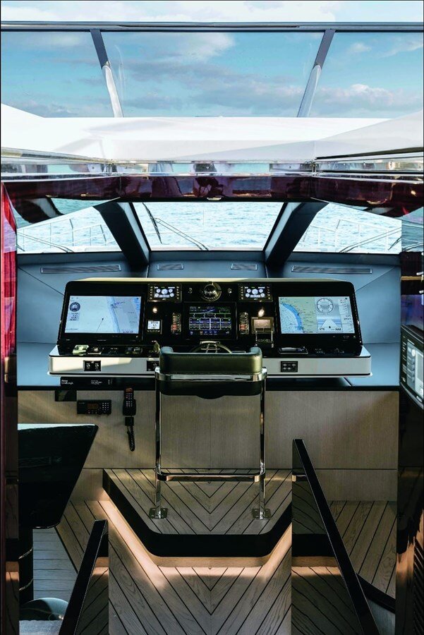2020-azimut-yachts-114-10-b9f935