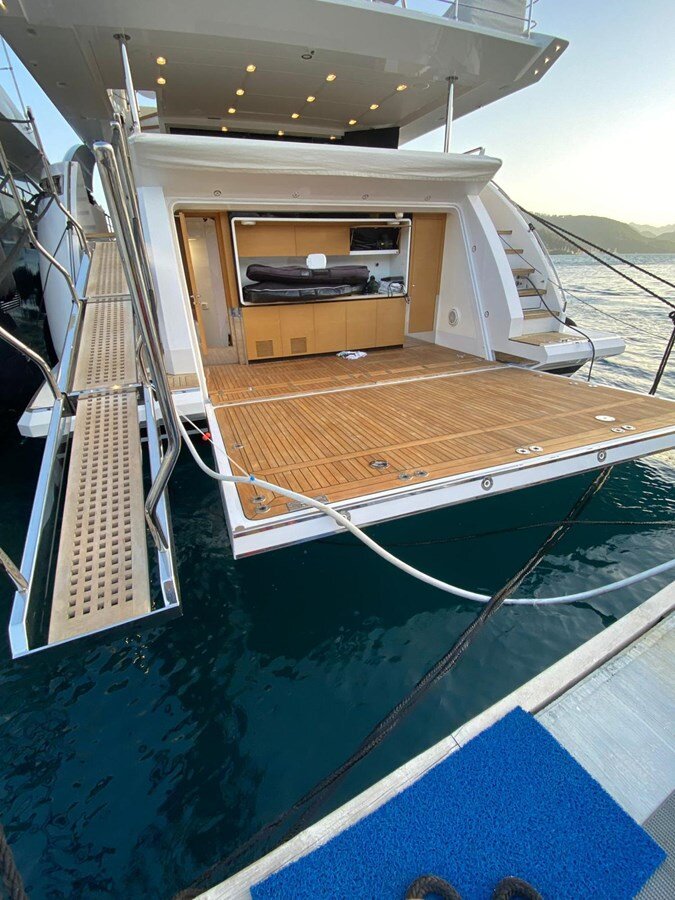 2020-azimut-yachts-114-10-b9f935