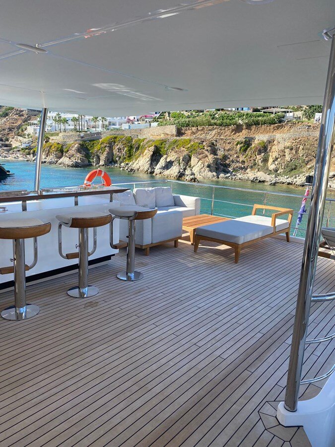 2020-azimut-yachts-114-10-b9f935