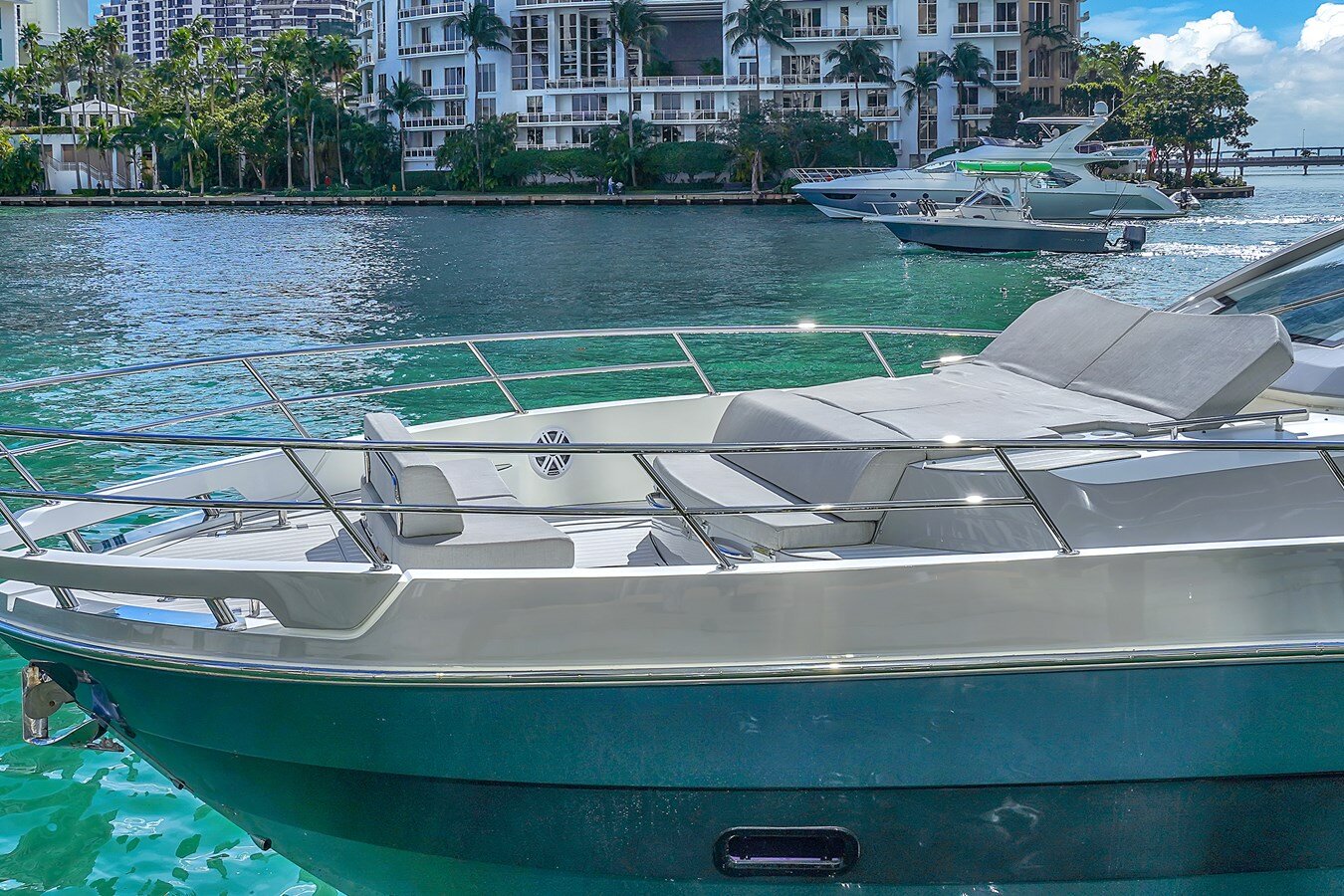 2020-azimut-yachts-40-066a65