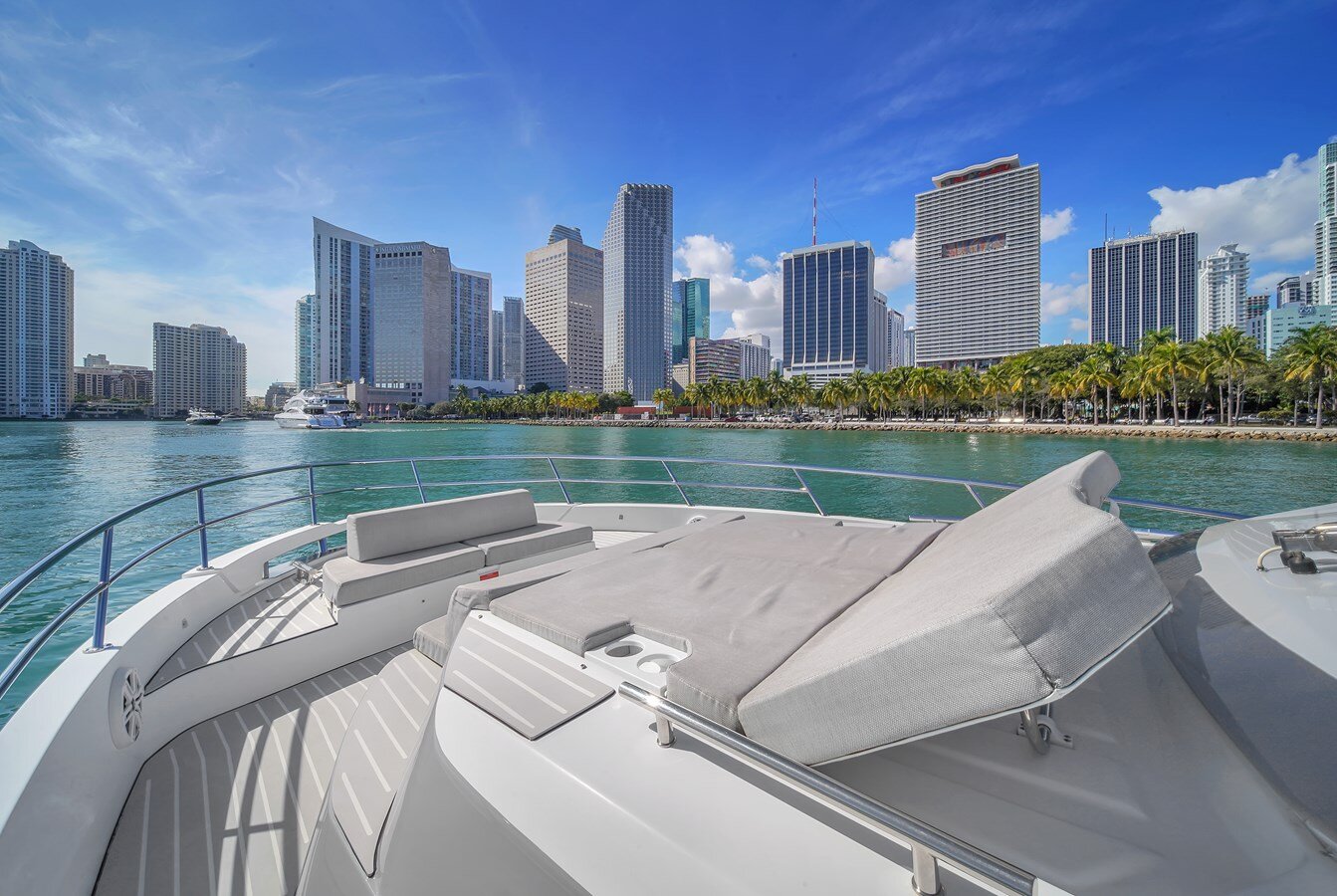 2020-azimut-yachts-40-066a65