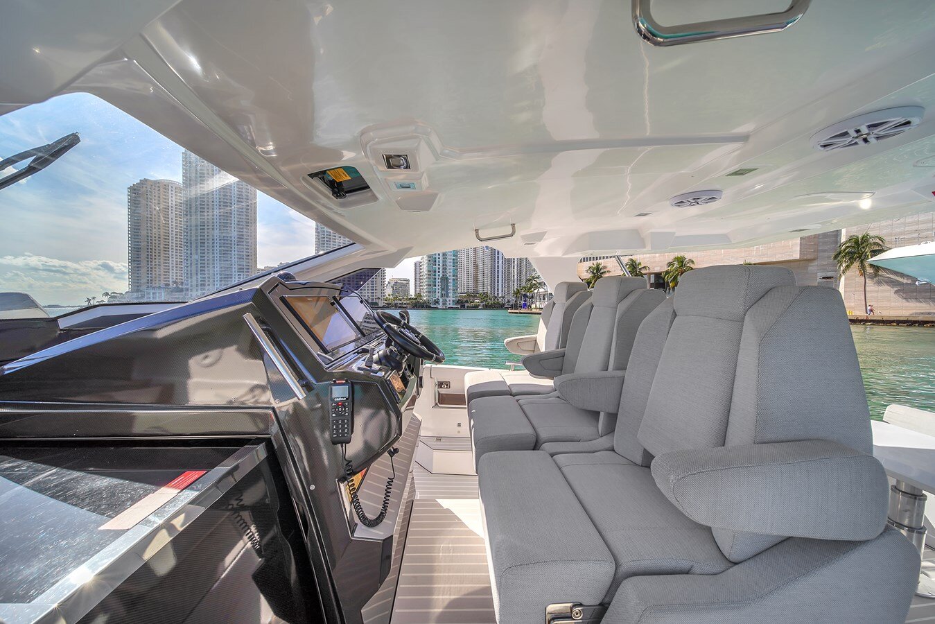 2020-azimut-yachts-40-066a65