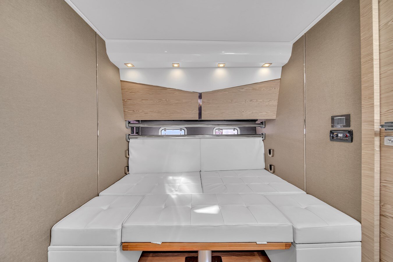 2020-azimut-yachts-40-066a65