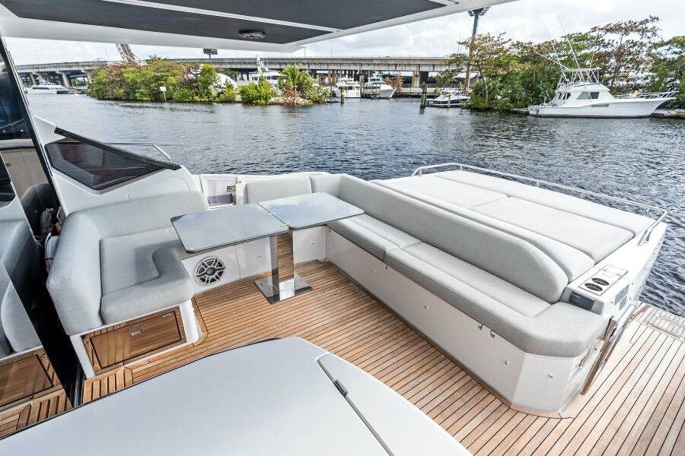 2020-azimut-yachts-60-878935