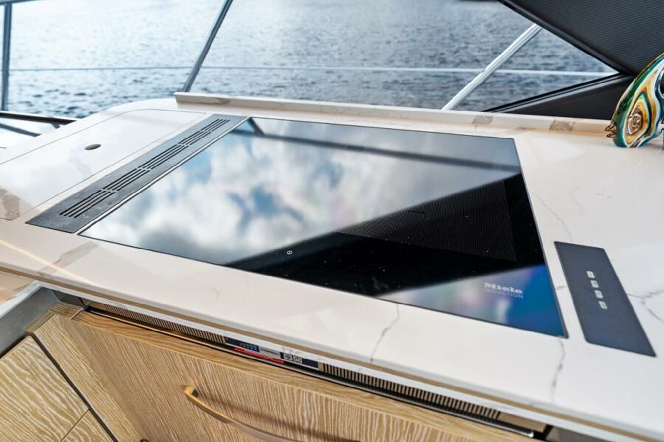 2020-azimut-yachts-60-878935