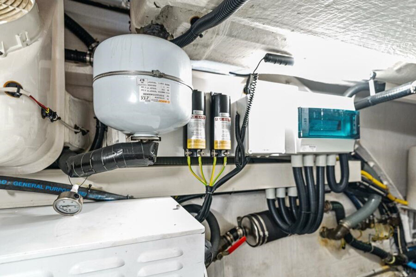 2020-azimut-yachts-60-878935