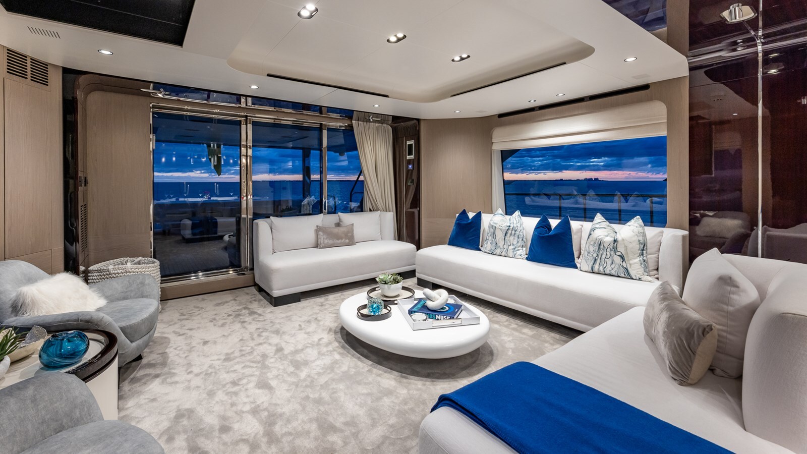 2020 AZIMUT YACHTS 87' 10
