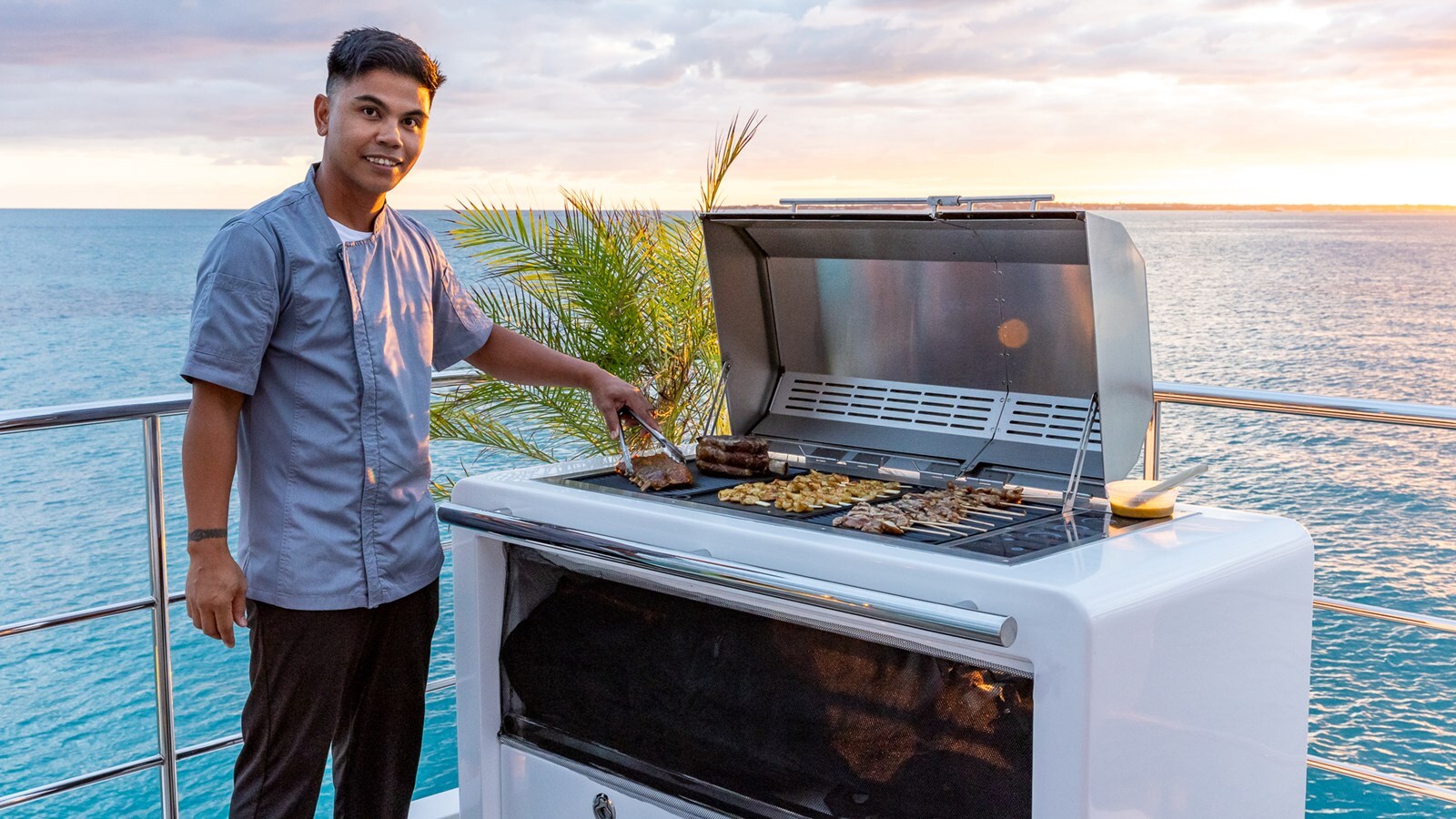 2020 AZIMUT YACHTS 87' 10