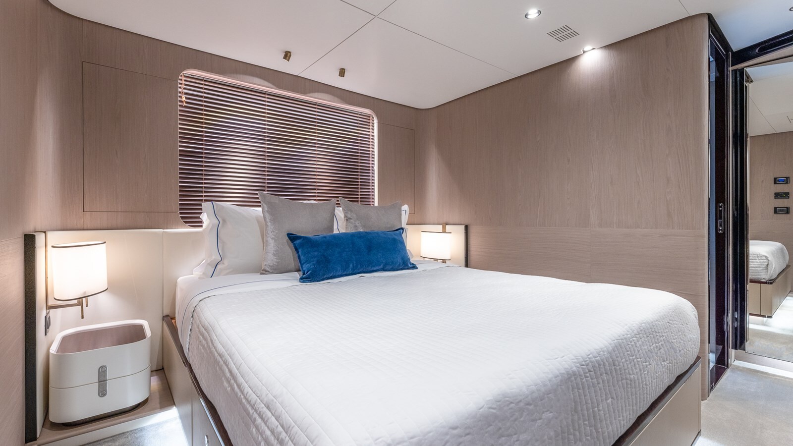 2020 AZIMUT YACHTS 87' 10