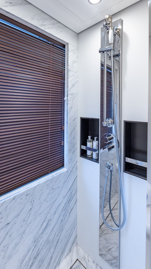 2020 AZIMUT YACHTS 87' 10