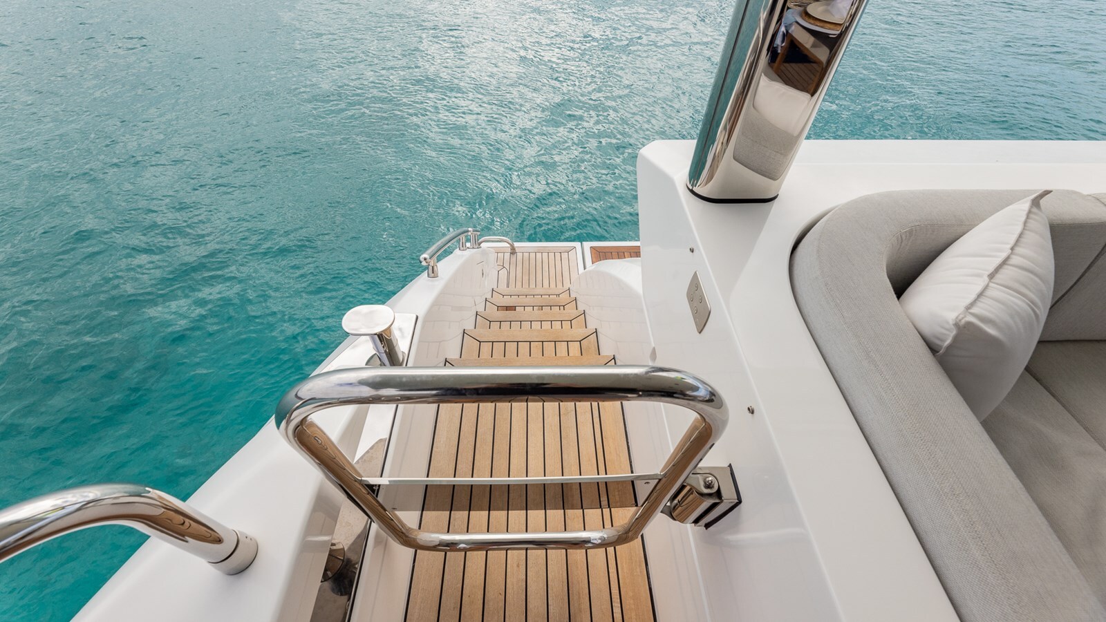 2020 AZIMUT YACHTS 87' 10