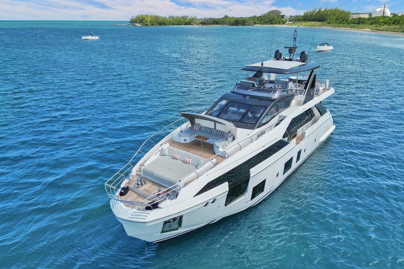 2020-azimut-yachts-88-5e232d