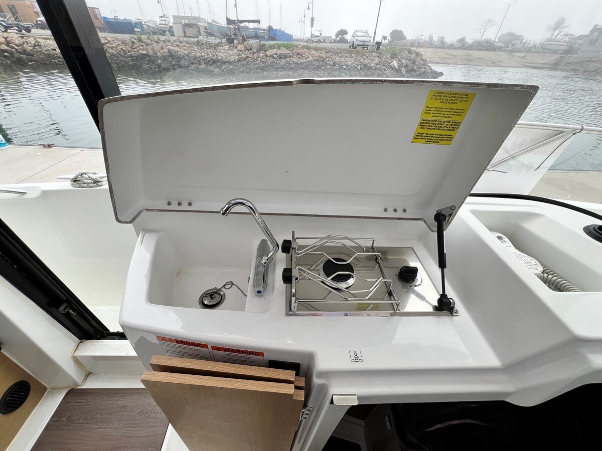 2020-beneteau-27-c406f7