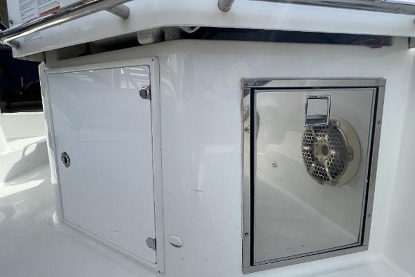 2020-beneteau-32-c32f24