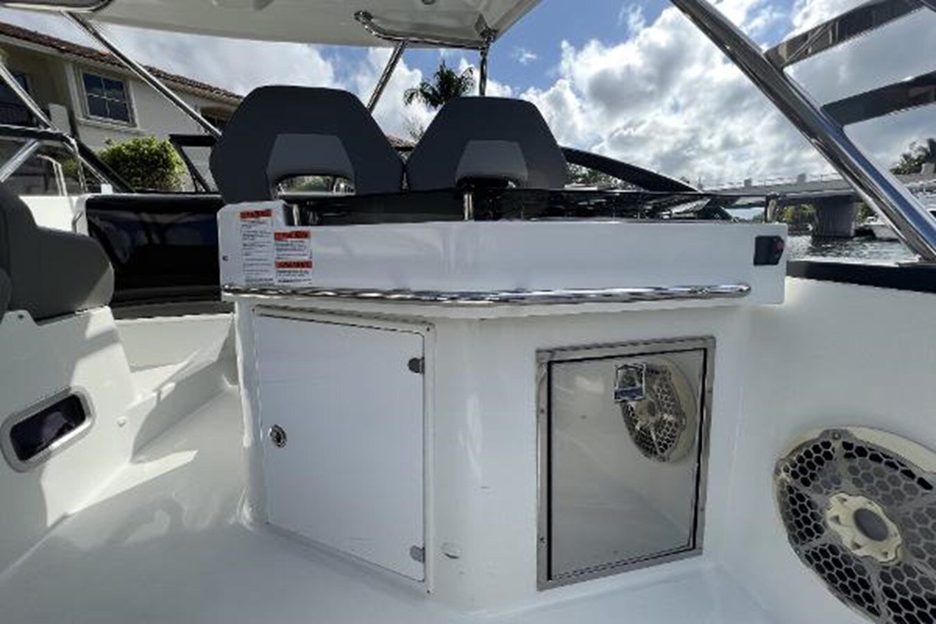 2020-beneteau-32-c32f24