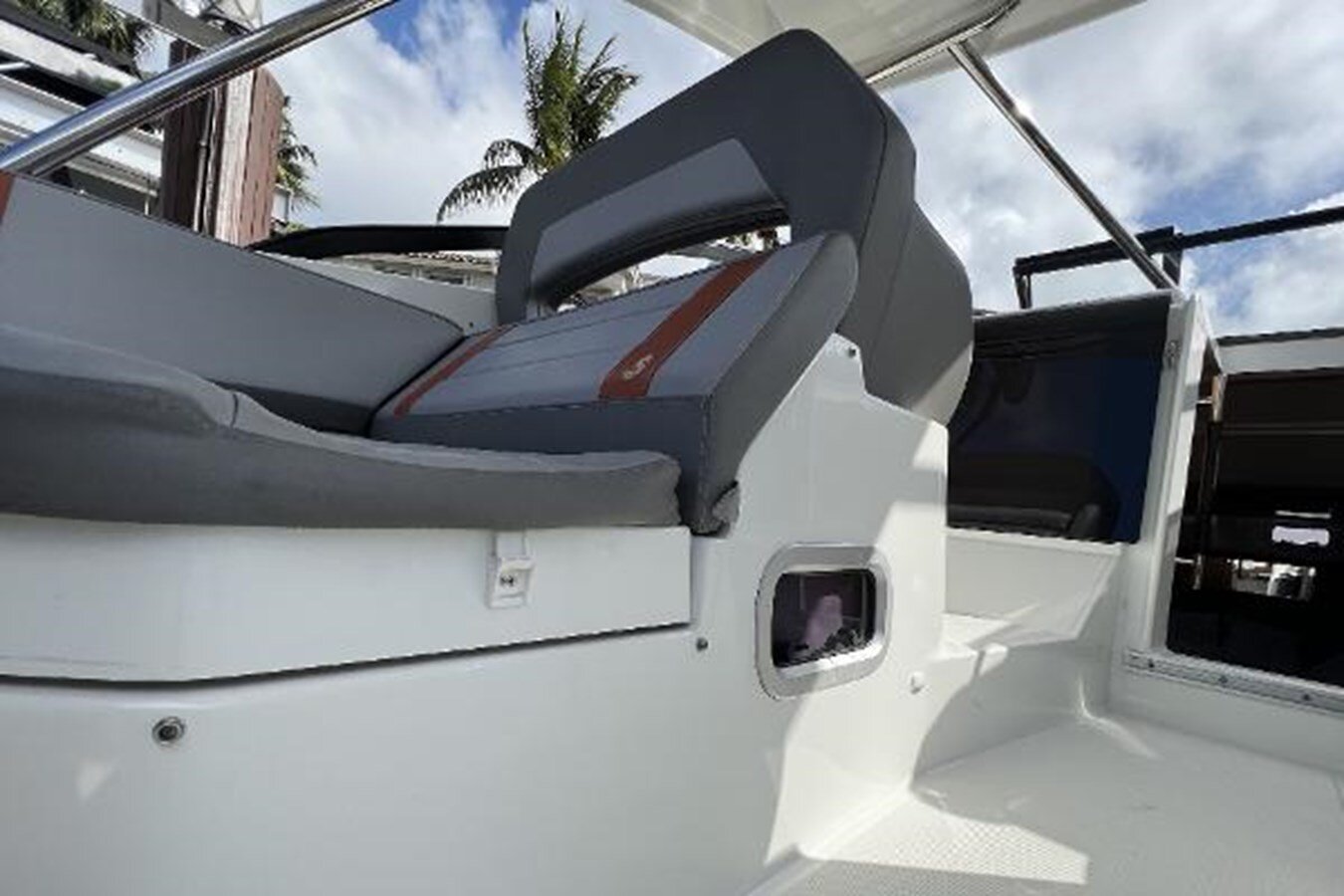 2020-beneteau-32-c32f24