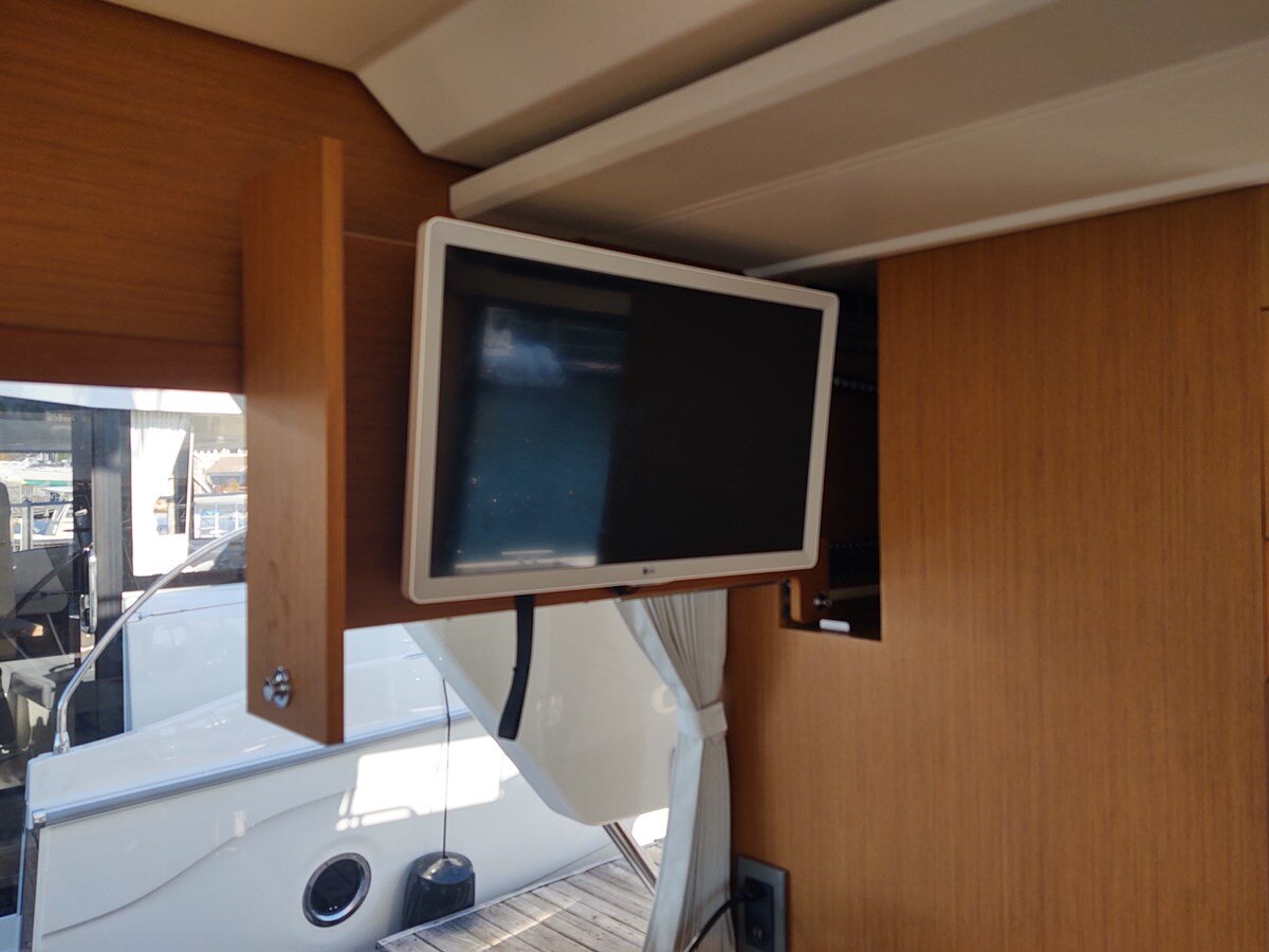 2020-beneteau-44-1-16931c