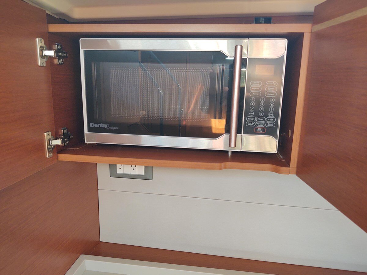 2020-beneteau-51-1-ad0526