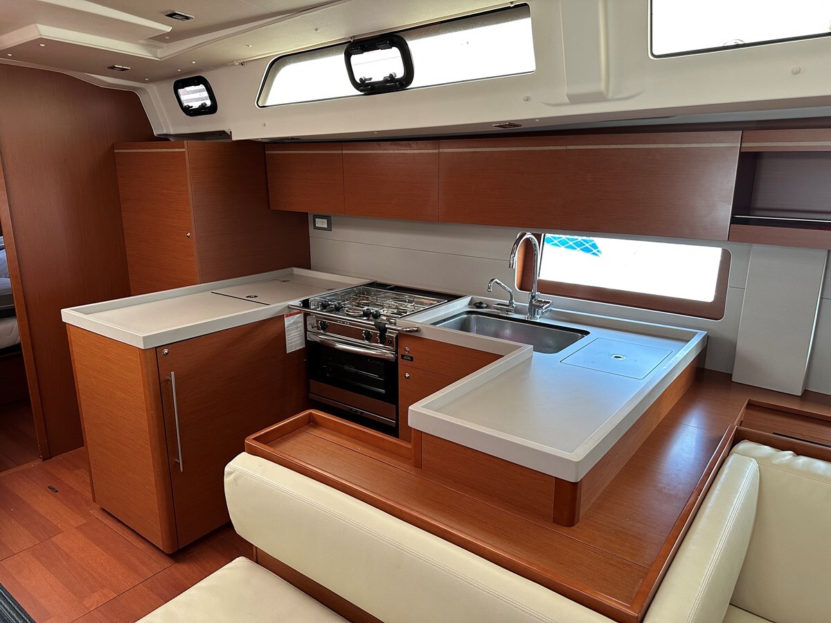 2020-beneteau-51-1-7cafd6